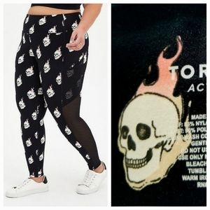 Torrid Black Wicking Legging Flaming Skull Core Mesh Side Size 3X NWOT